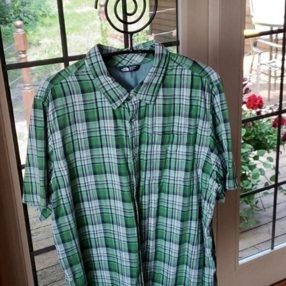 The North Face Green Plaid Casual Button Down Short Sleeve Sz XL Shirt - Picture 2 of 12